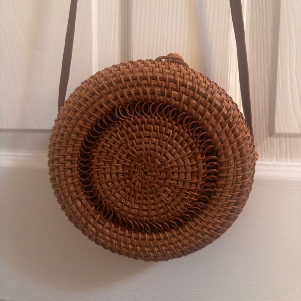 Round Woven Rattan Crossbody Bag